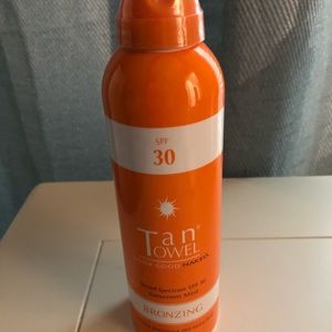 tan Towel Bronzing sunscreen SPF 30